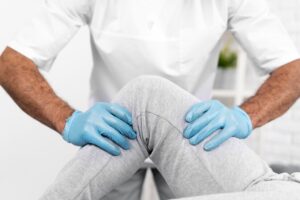 arthroscopic knee surgeon